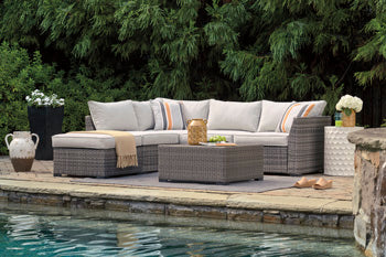 Cherry Point 4-piece Outdoor Sectional Set