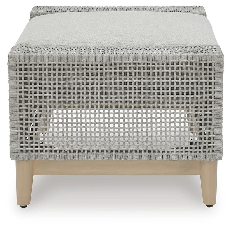 Seton Creek Outdoor Seating Set